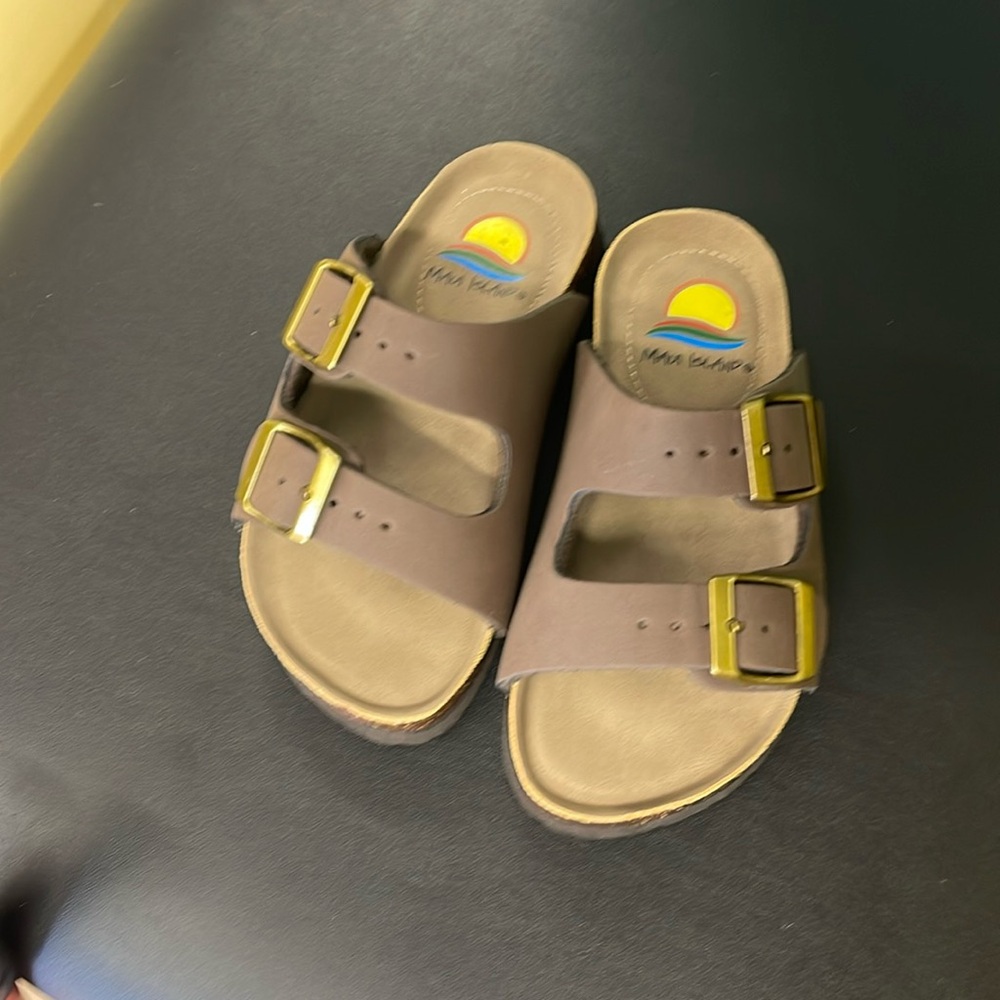 Brand new youth sandals